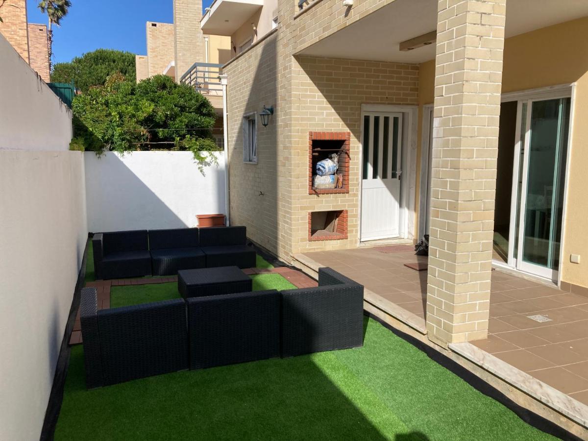 A Family House In Santa Cruz, Torres Vedras Villa Silveira  Exterior photo